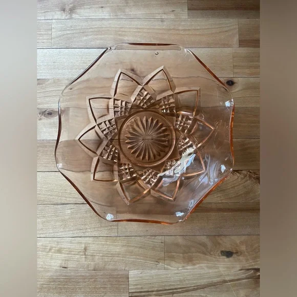 Pink Depression Bowl - Picture 10 of 13